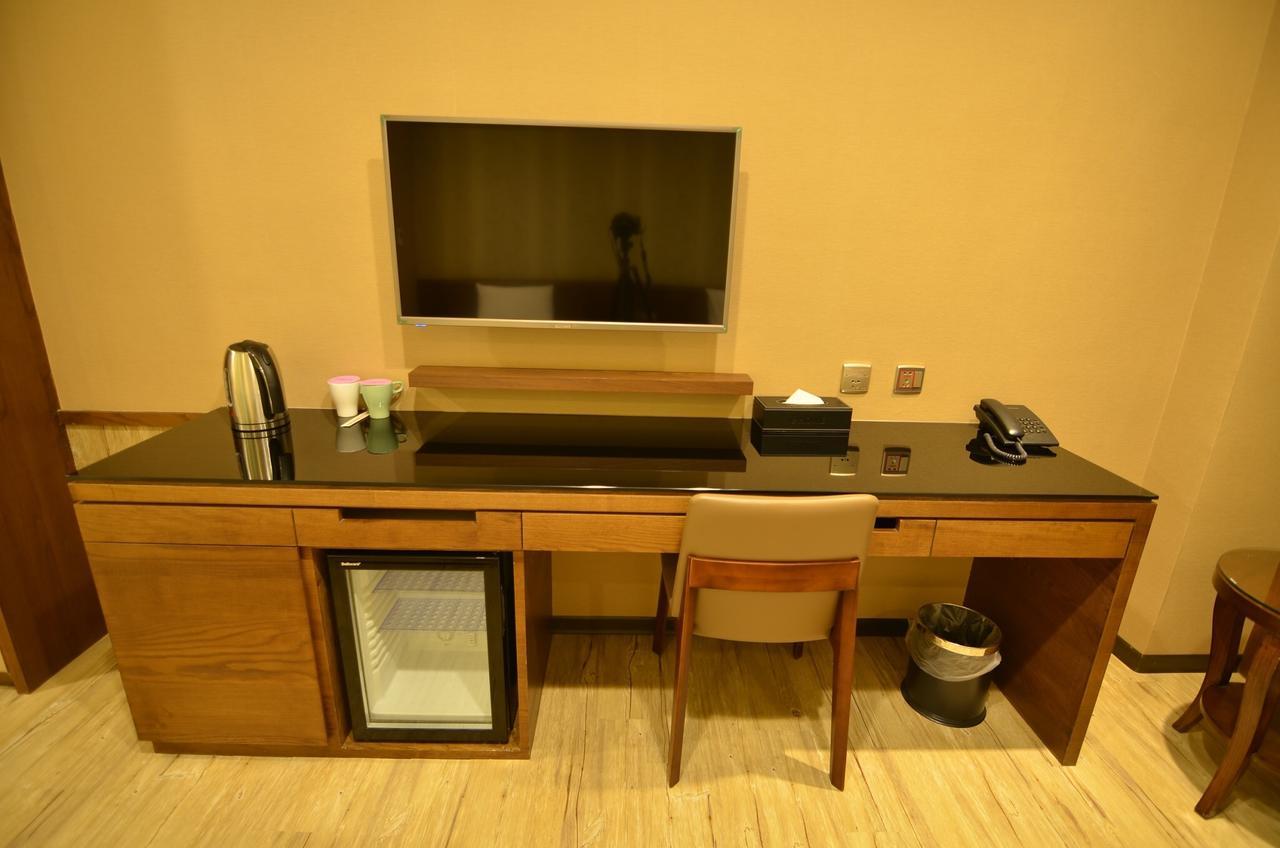 Ehome Hotel Taoyuan Eksteriør billede